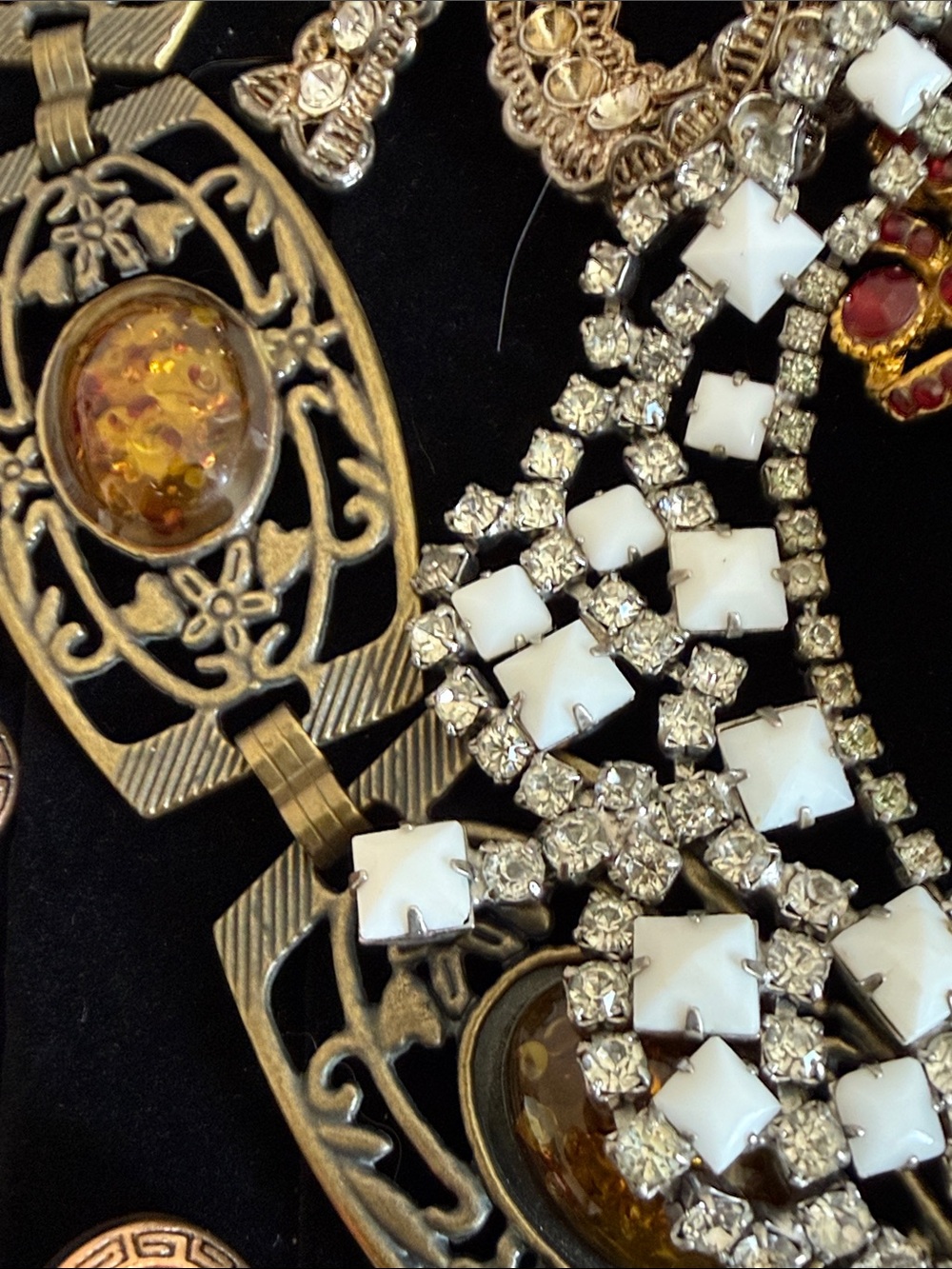 Ultimate mini craft lot distressed lion dish jewelry high end Nina Ricci & more - Picture 2 of 16